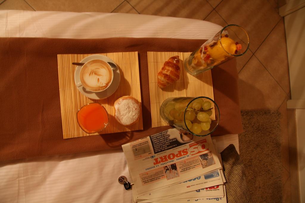 Residence Ilario Suite Hotel Riccione Zimmer foto