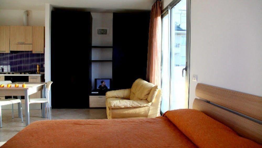 Residence Ilario Suite Hotel Riccione Exterior foto